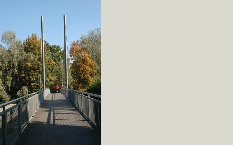 Fußgängerbrücke im Glacis